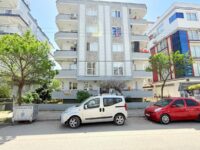 Tire Pınar Emlak tan Satılık Cadde Üzeri Daire