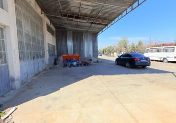 İzmir Tire Yeni Sanayii Sitesinde Satılık Büyük Dükkan