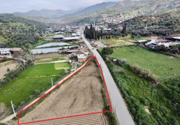 Tire Sarılar Köyünde Satılık Muhteşem Bir Yer