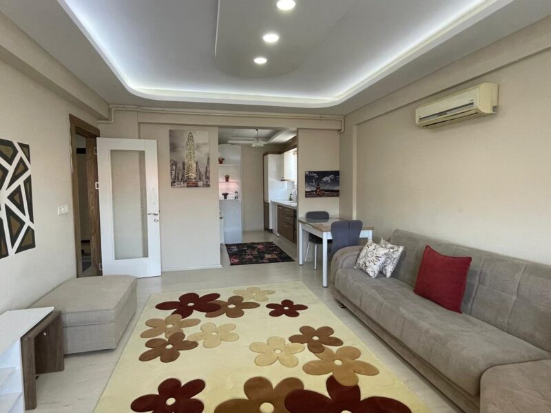 Tire Pınar Emlak tan Satılık 1+1 Mükemmel Bir Daire