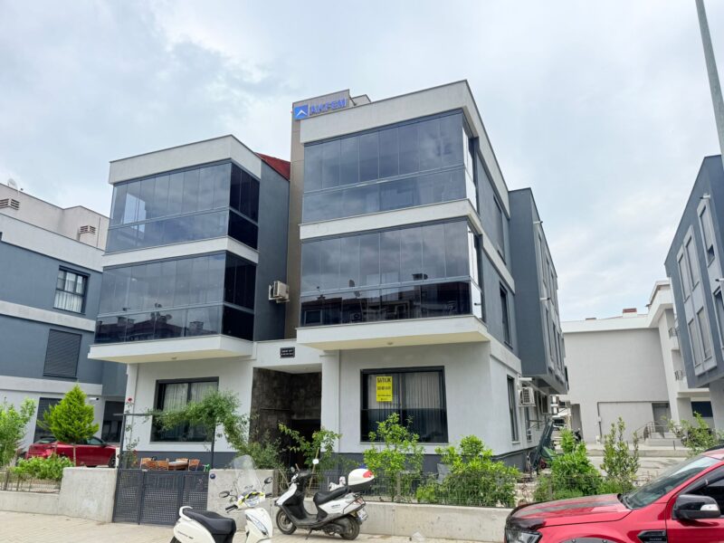 Tire Kafeler Caddesi yakını Süper Full Satılık Daire